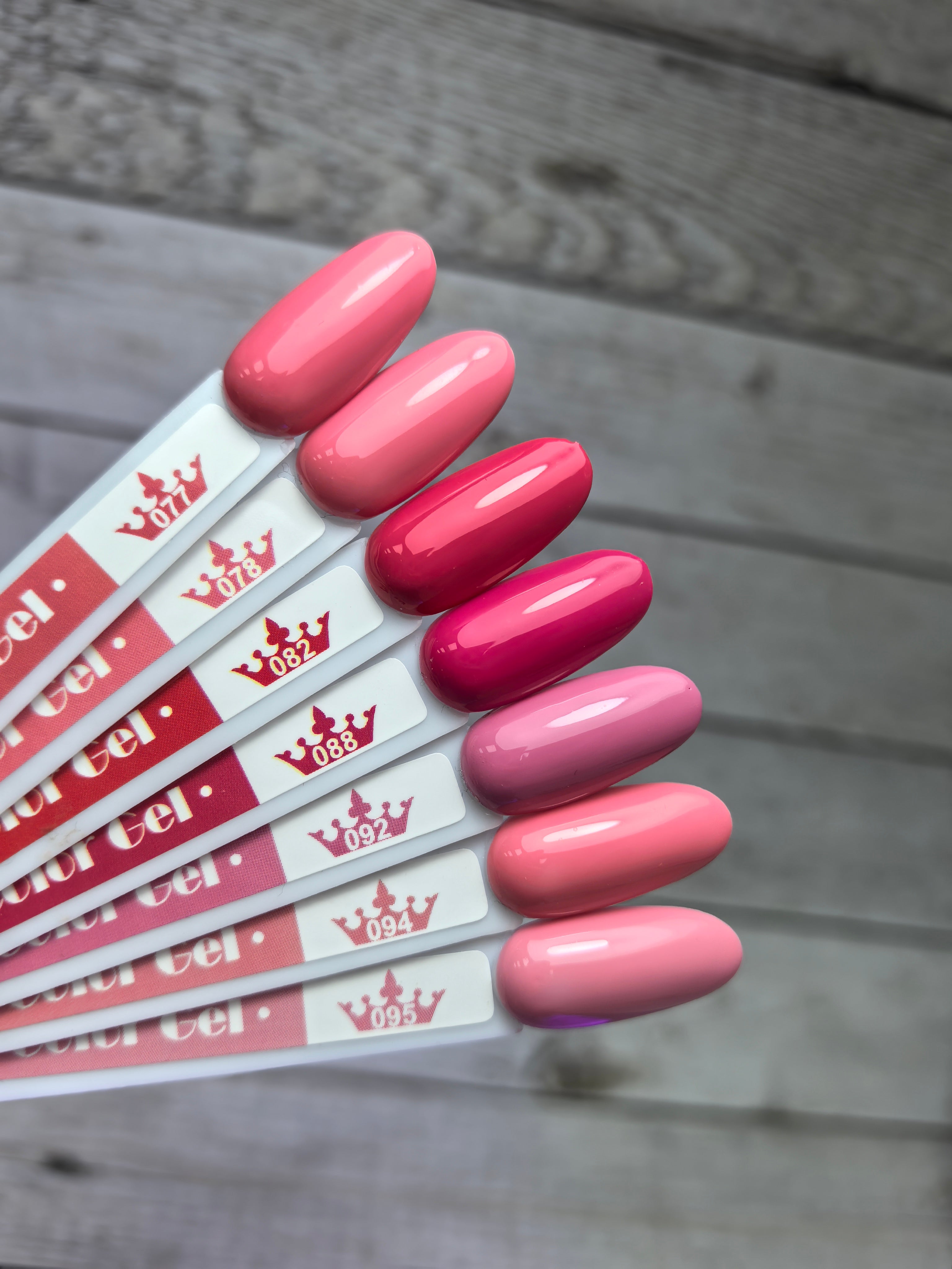 Гел лак 088 - висококачествени цветове с супер пигментация, лесно нанасяне и отстраняване. Идеални за професионални маникюри.