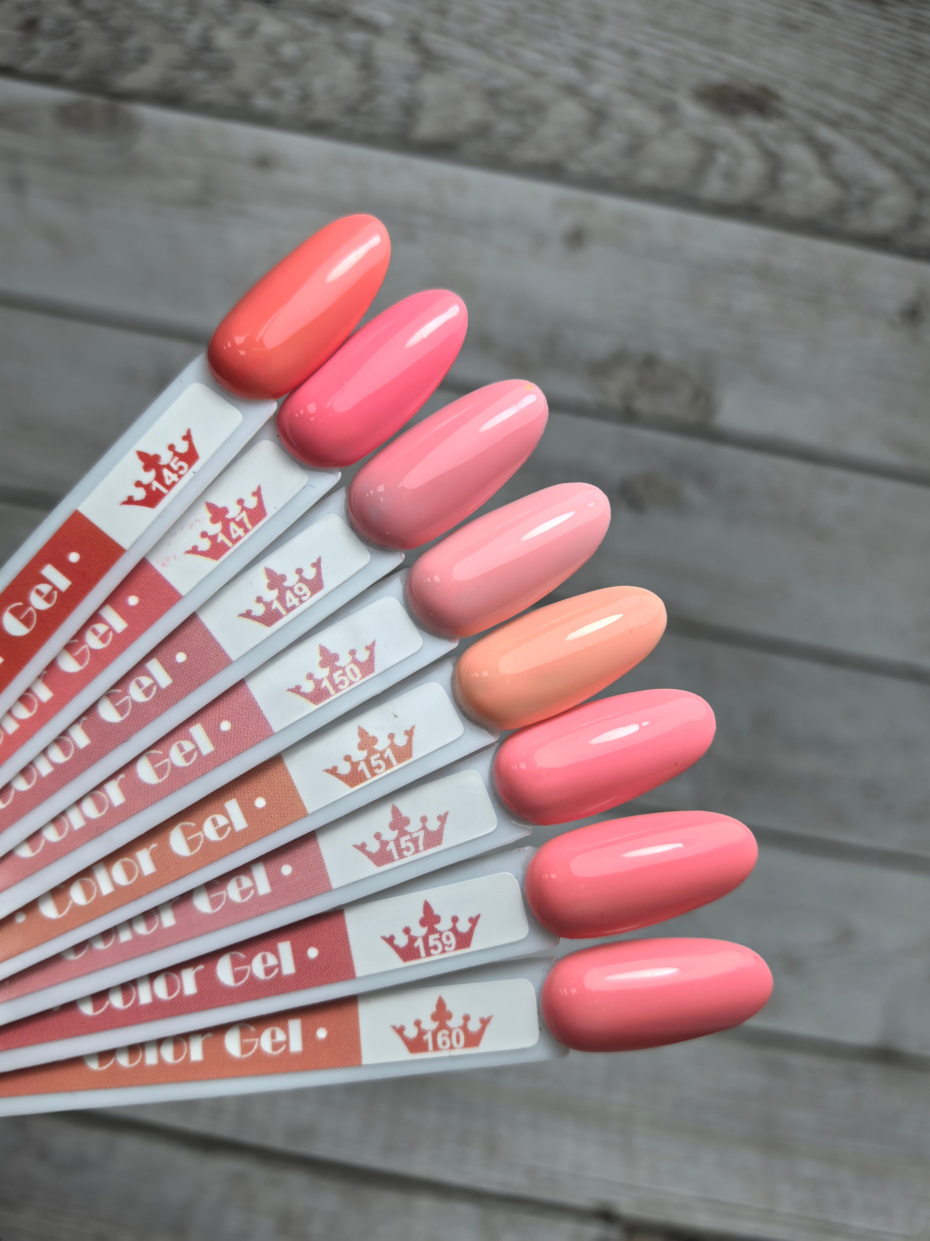 Дисплей на Гел лак 145 с ярки и пигментирани цветове за перфектен маникюр