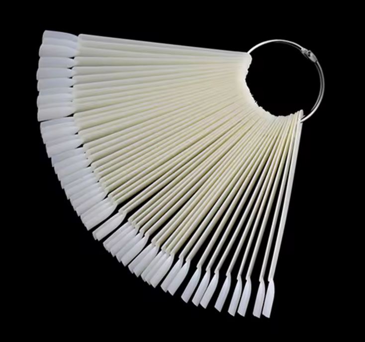 Мострен дисплей - Квадрат бял за гел лакове, маникюр, TPO free, комплект гел лакове | Поръчай от FREYA Nails