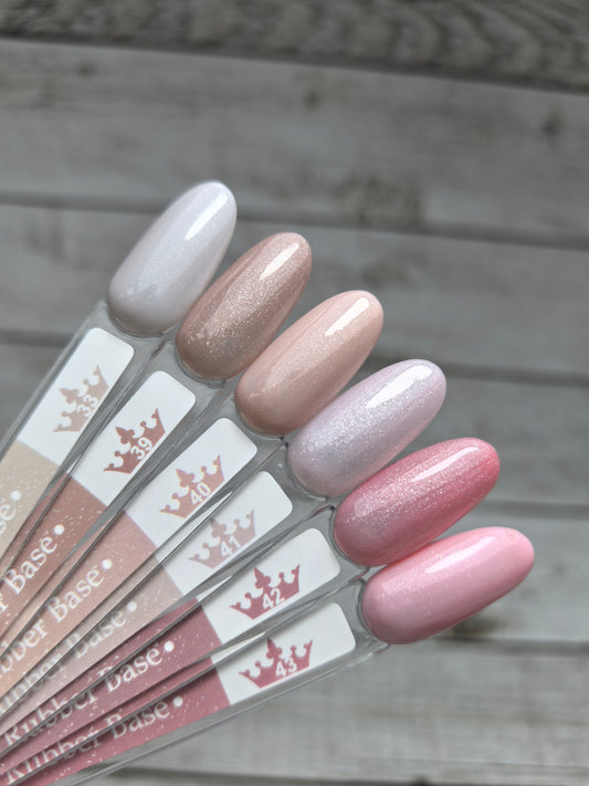 Маникюр 2026: Soap Nails, Velvet Cat-Eye и още 7 тренда, които всеки салон трябва да предложи